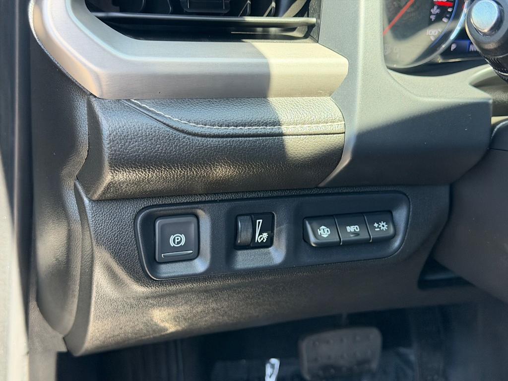 Thumbnail: 2022 GMC Acadia - 23