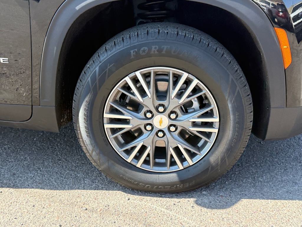 Thumbnail: 2026 Chevrolet Traverse - 6