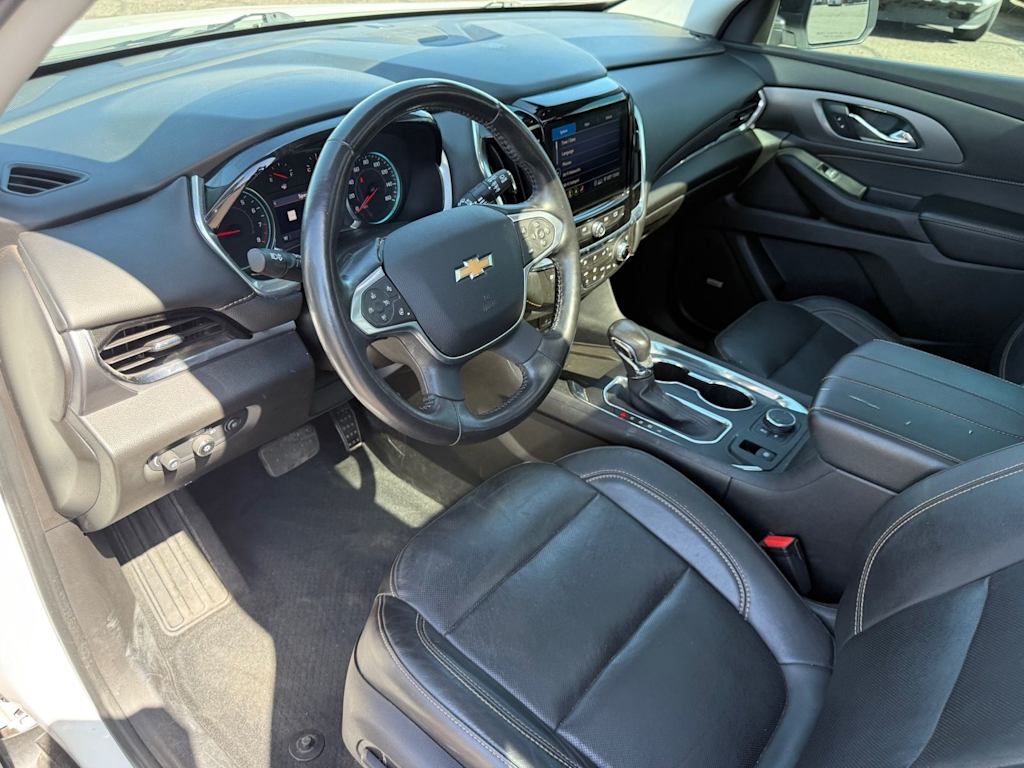 Thumbnail: 2021 Chevrolet Traverse - 6
