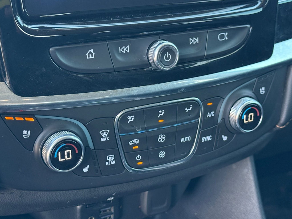Thumbnail: 2021 Chevrolet Traverse - 28
