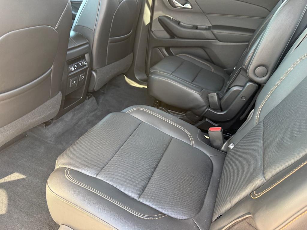 Thumbnail: 2021 Chevrolet Traverse - 12