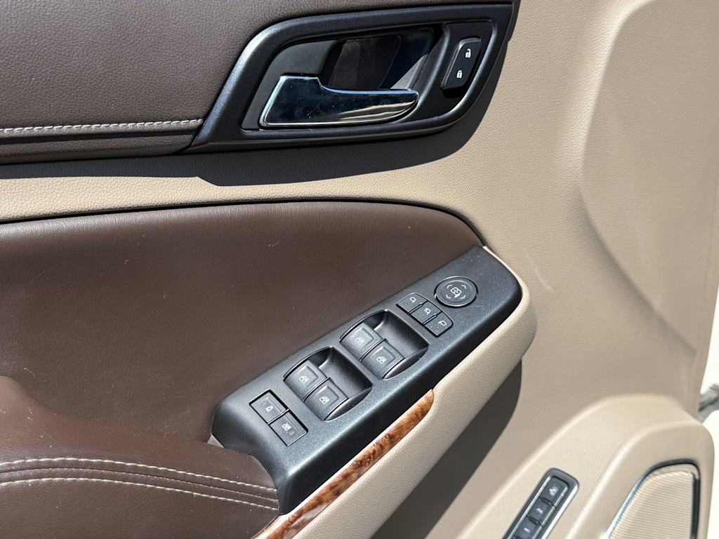 Thumbnail: 2015 Chevrolet Tahoe - 16