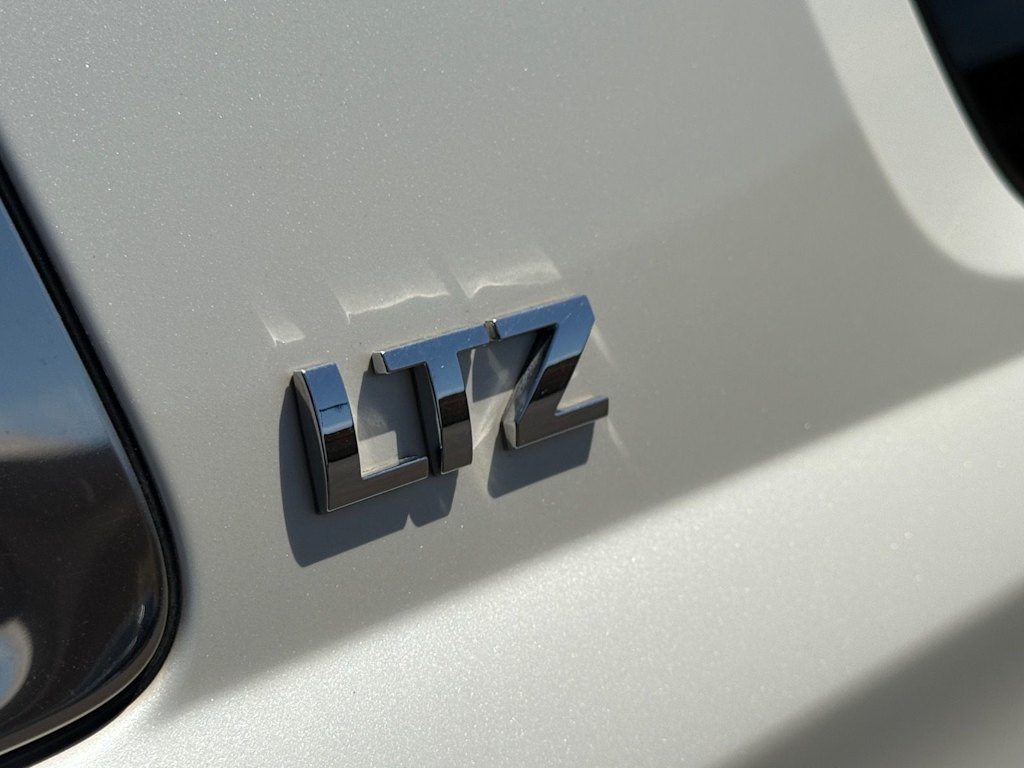 Thumbnail: 2015 Chevrolet Tahoe - 5