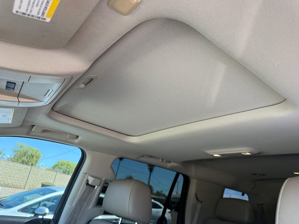 Thumbnail: 2015 Chevrolet Tahoe - 17