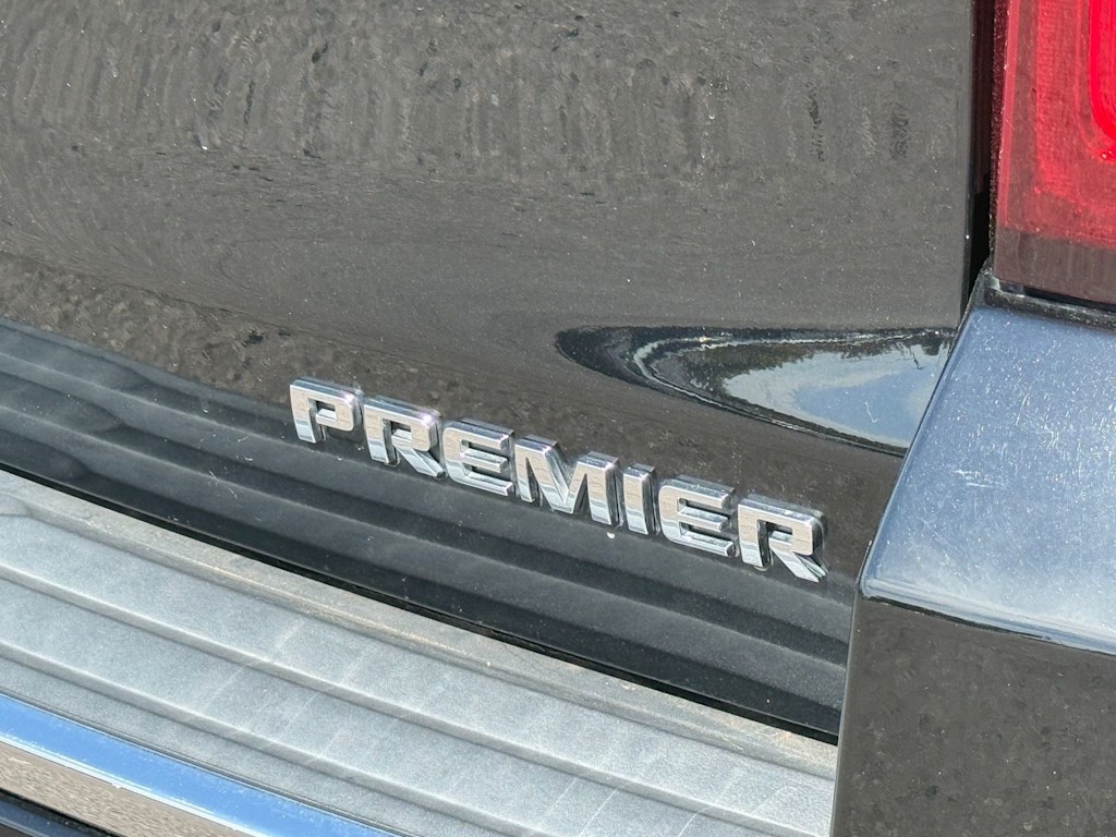 Thumbnail: 2020 Chevrolet Tahoe - 15
