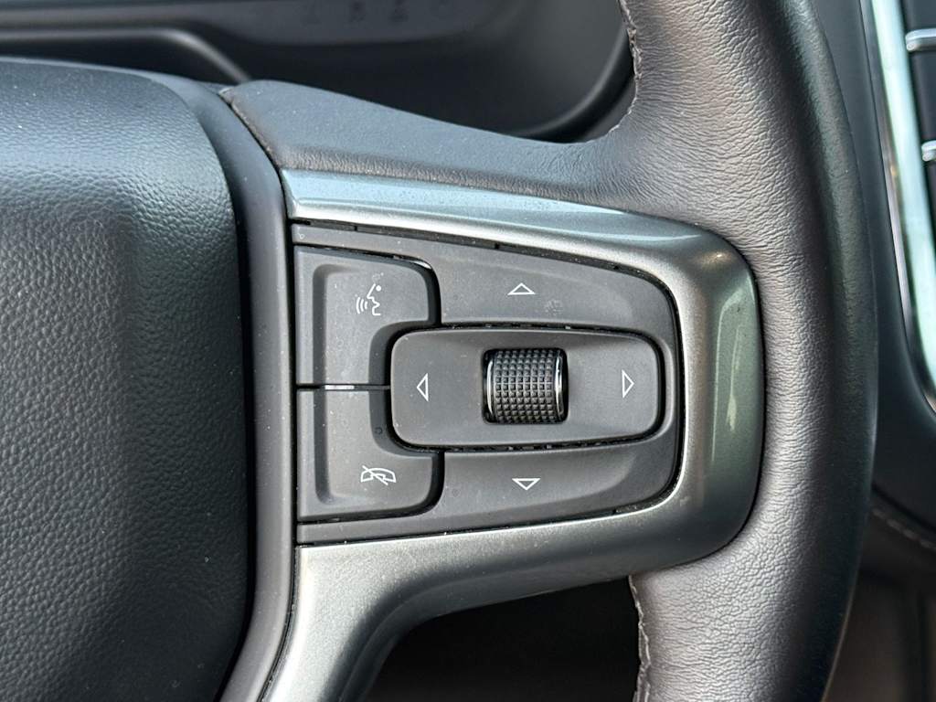 Thumbnail: 2022 Chevrolet Suburban - 22