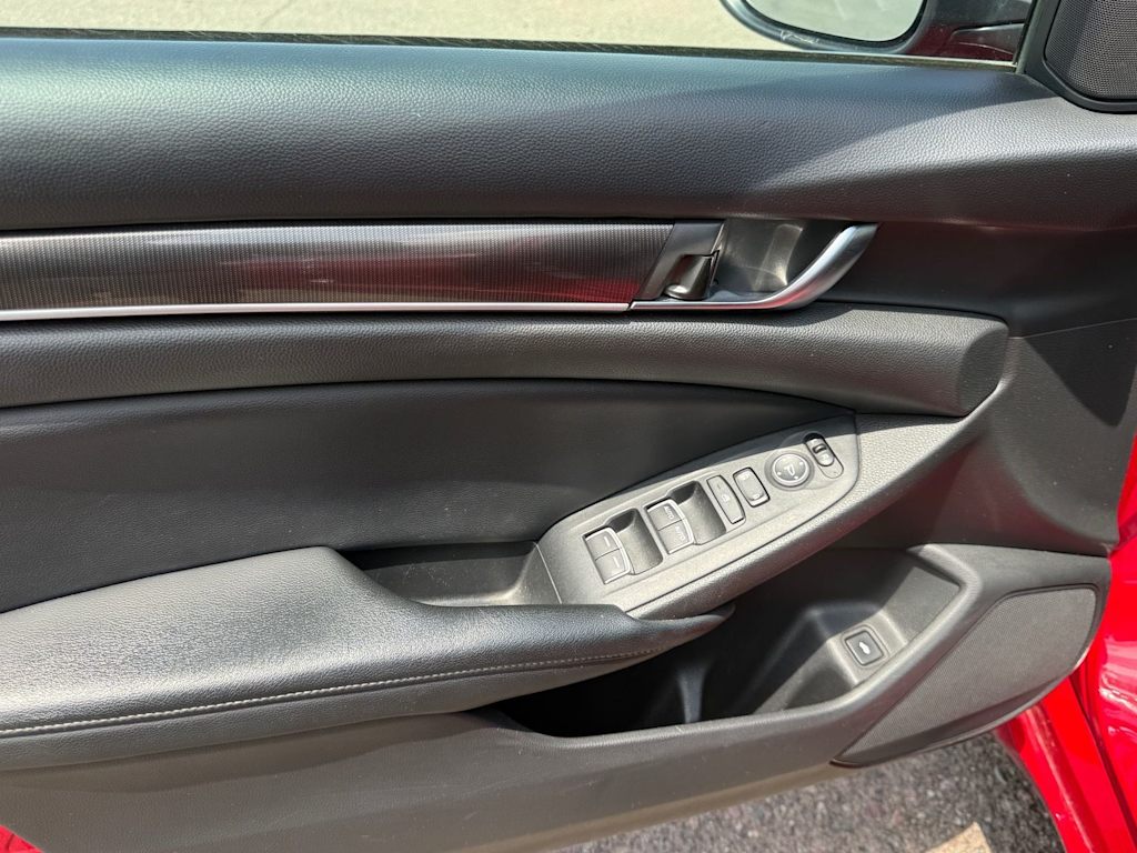 Thumbnail: 2018 Honda Accord - 22
