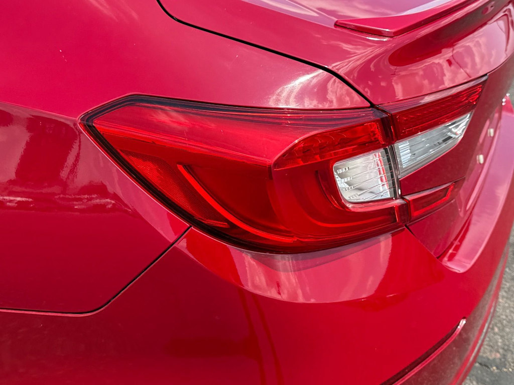 Thumbnail: 2018 Honda Accord - 19
