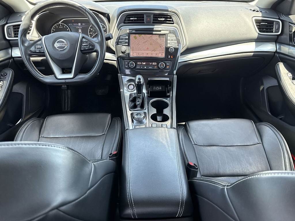 2020 Nissan Maxima SV 8