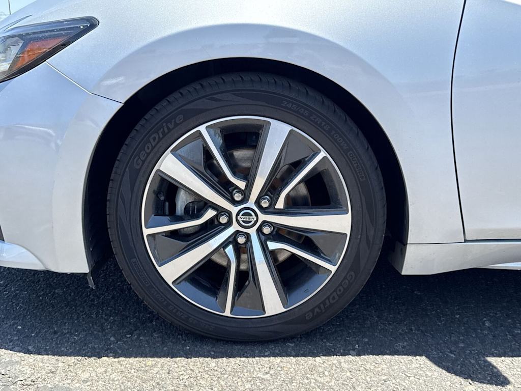 2020 Nissan Maxima SV 6