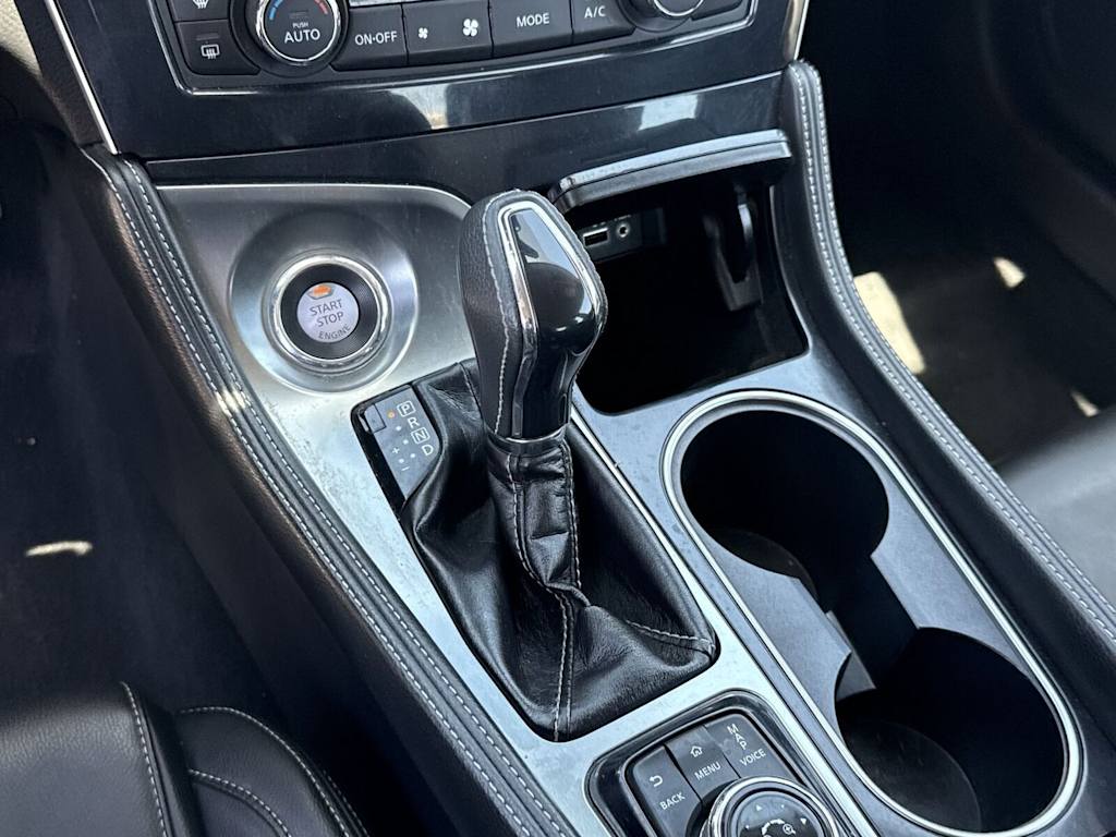 2020 Nissan Maxima SV 14