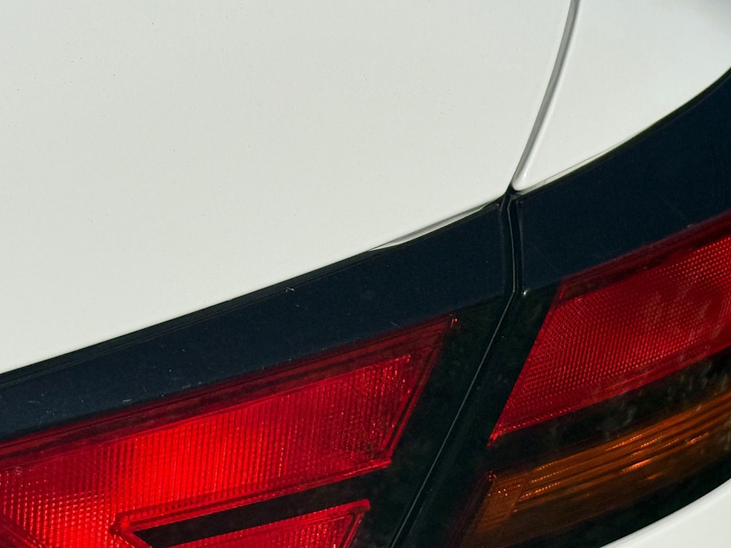 Thumbnail: 2019 Nissan Altima - 15