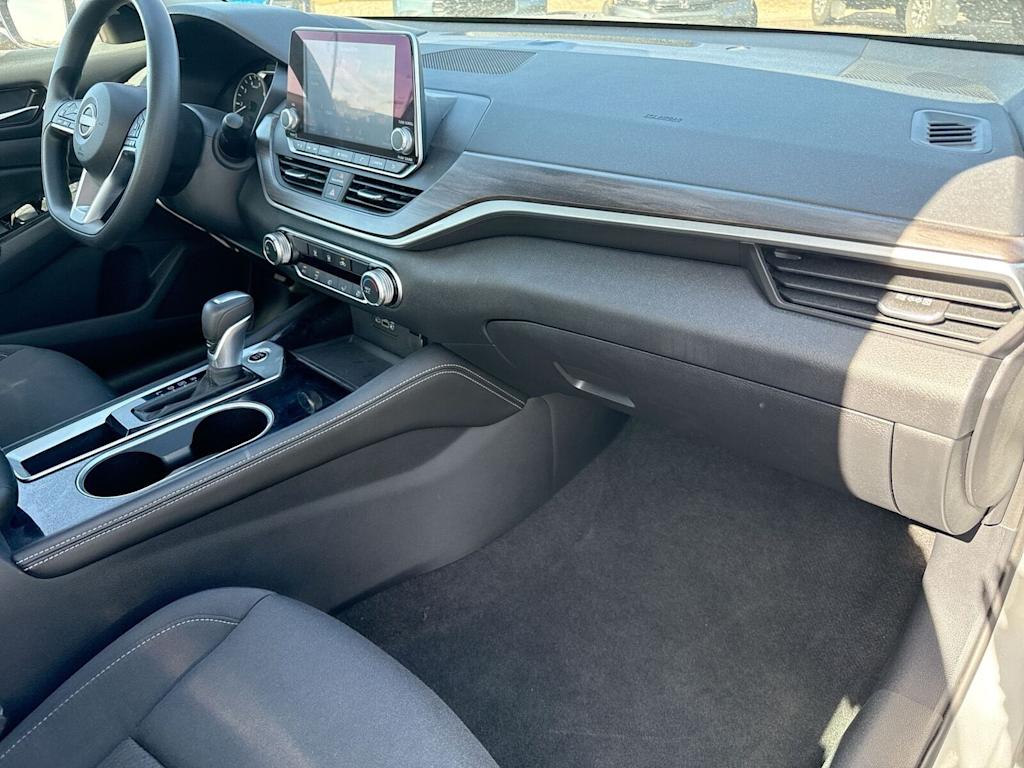 Thumbnail: 2023 Nissan Altima - 2