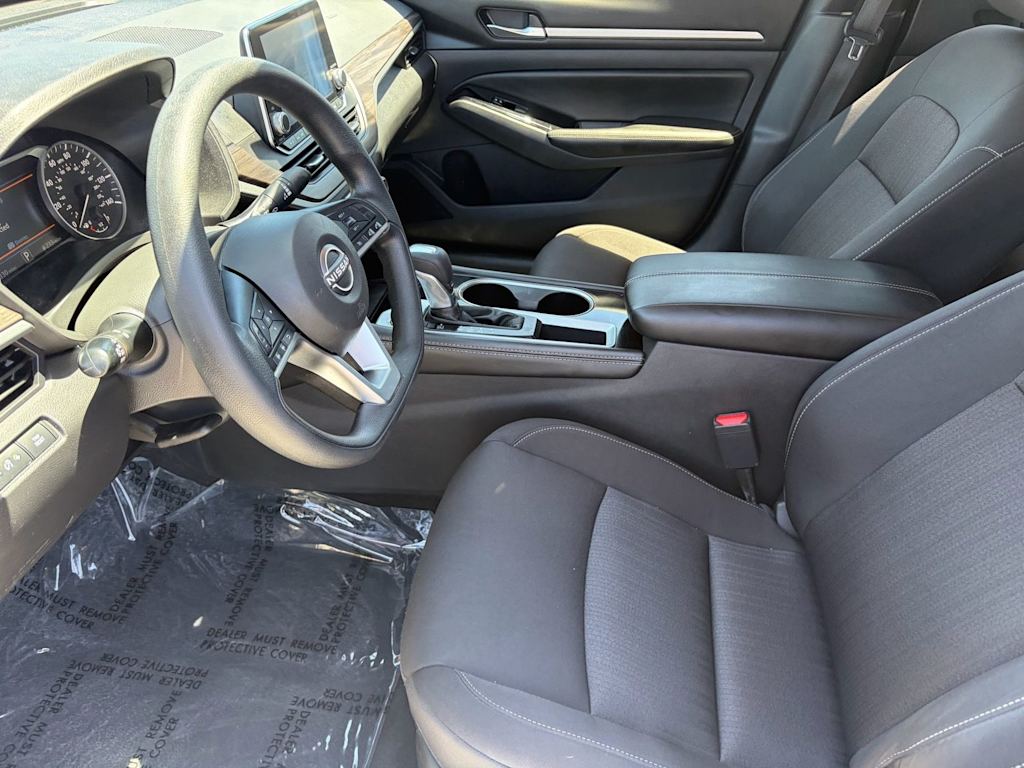Thumbnail: 2023 Nissan Altima - 8