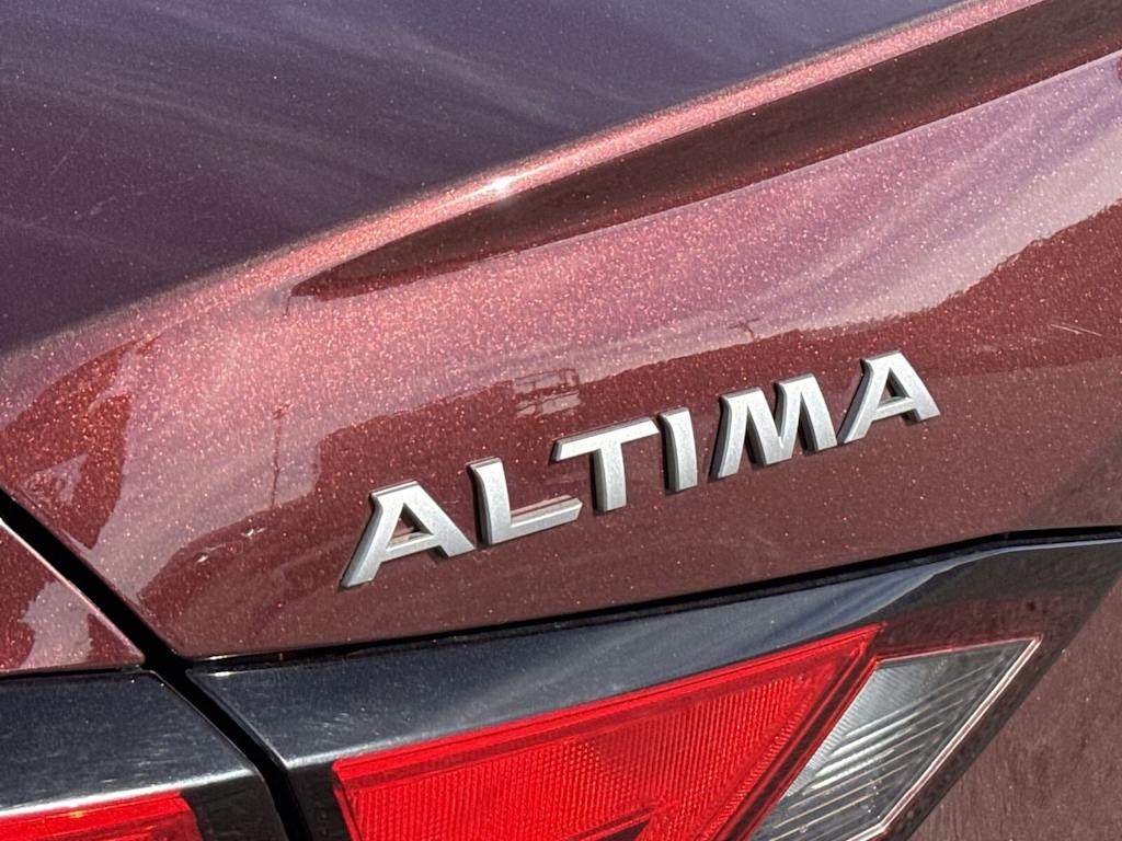 Thumbnail: 2024 Nissan Altima - 5