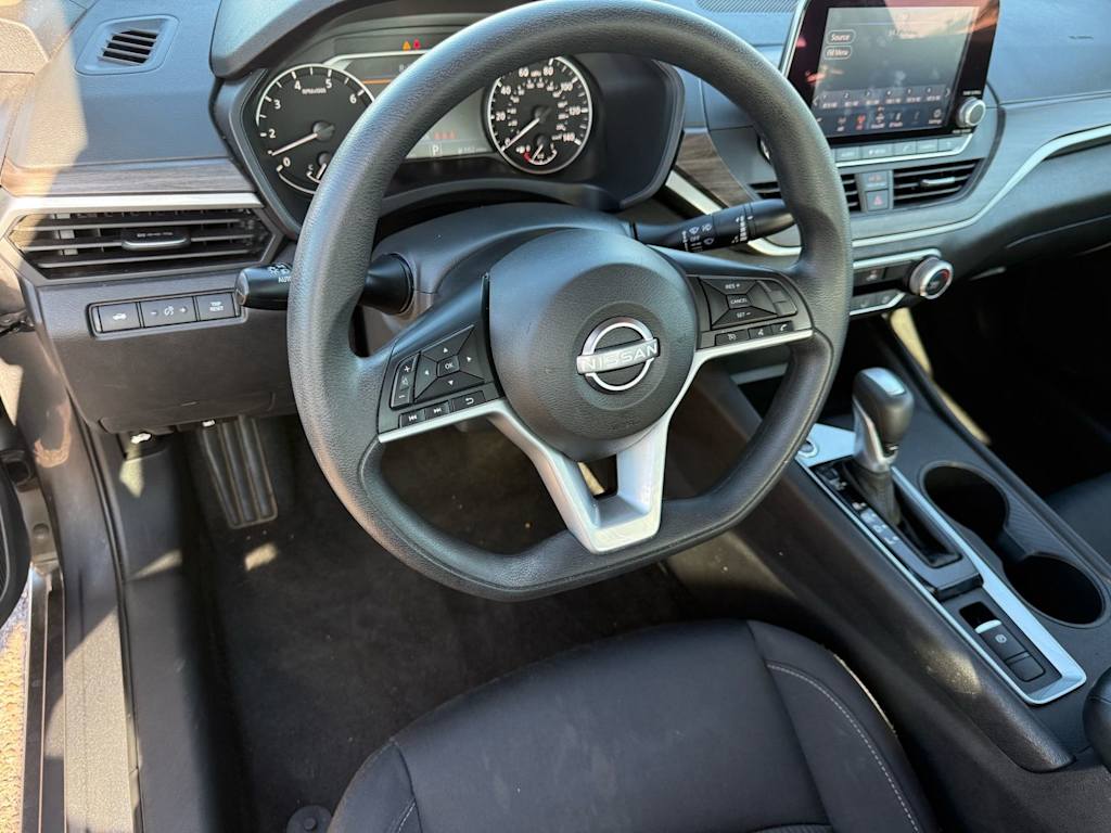 Thumbnail: 2025 Nissan Altima - 7
