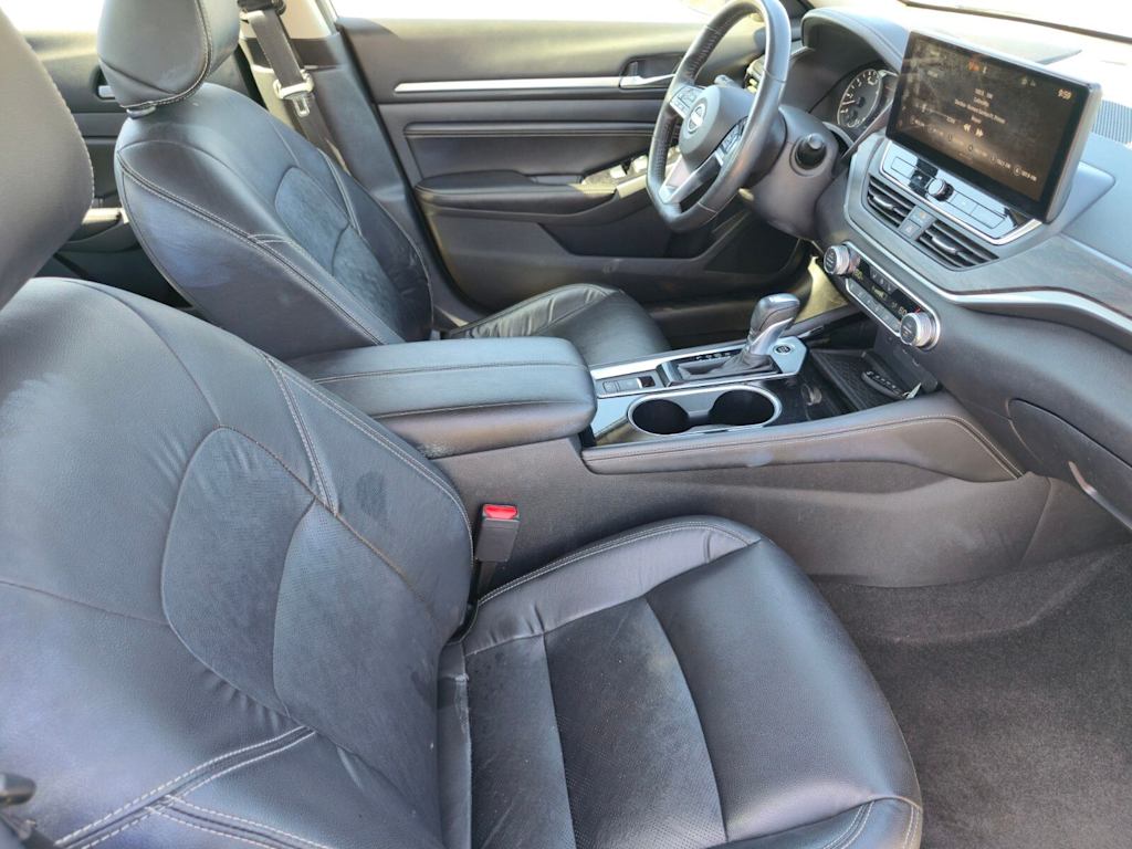 Thumbnail: 2023 Nissan Altima - 8