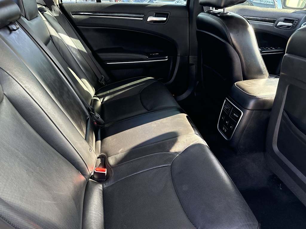 Thumbnail: 2016 Chrysler 300 - 11