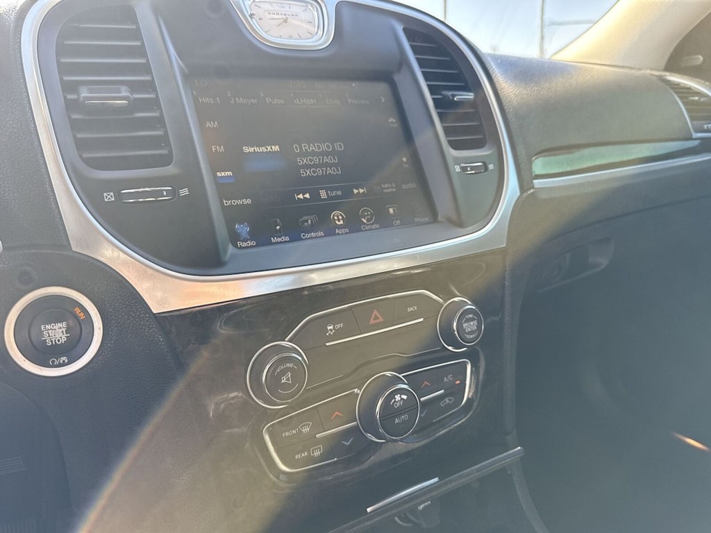 Thumbnail: 2016 Chrysler 300 - 14