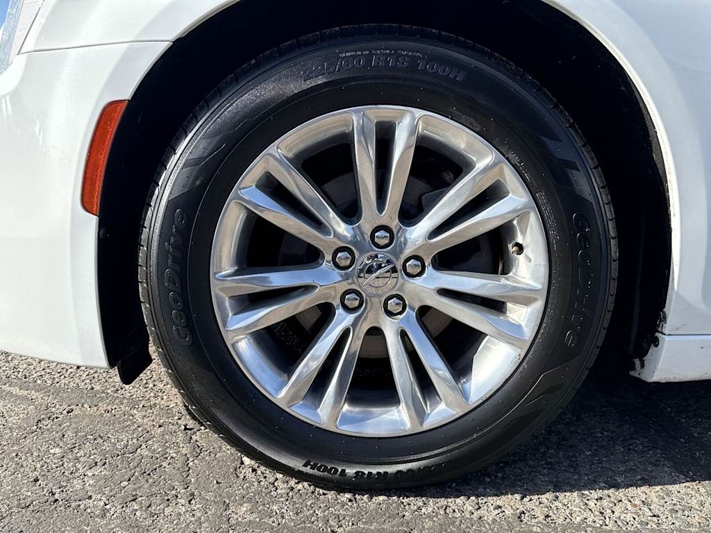 Thumbnail: 2016 Chrysler 300 - 6