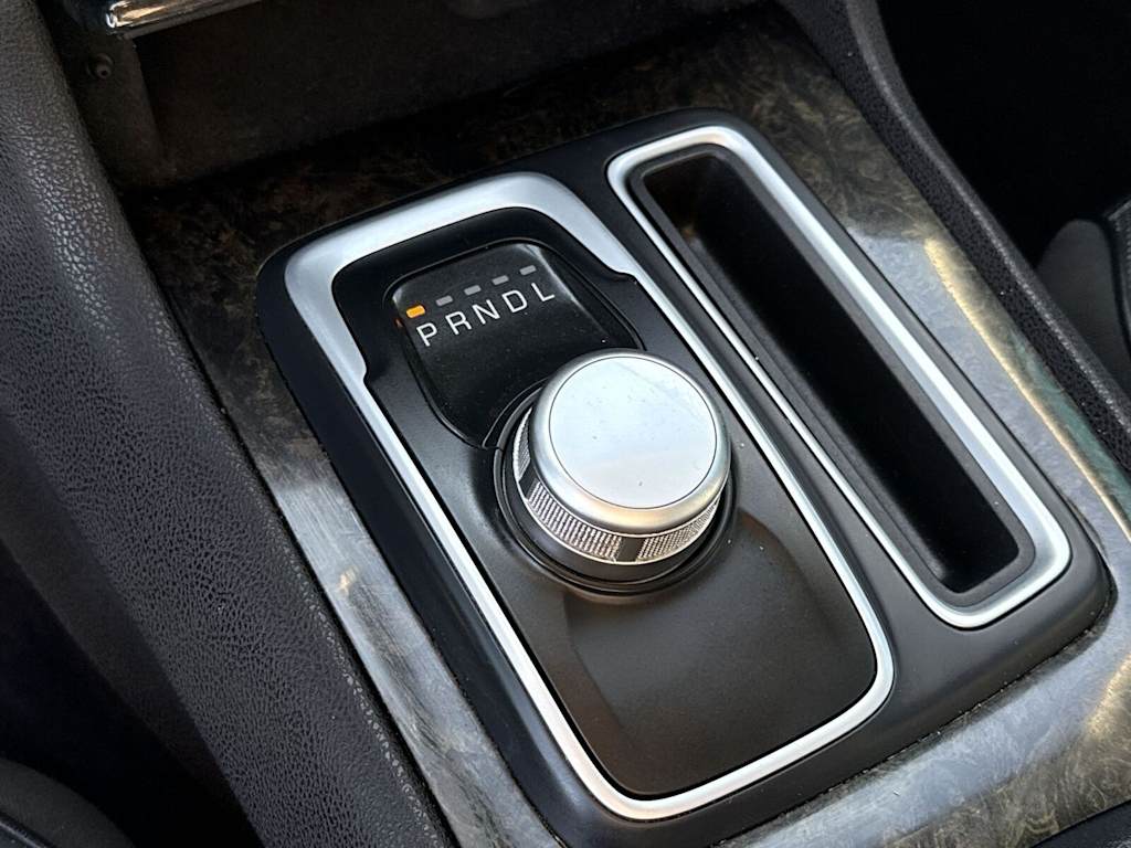 Thumbnail: 2016 Chrysler 300 - 15