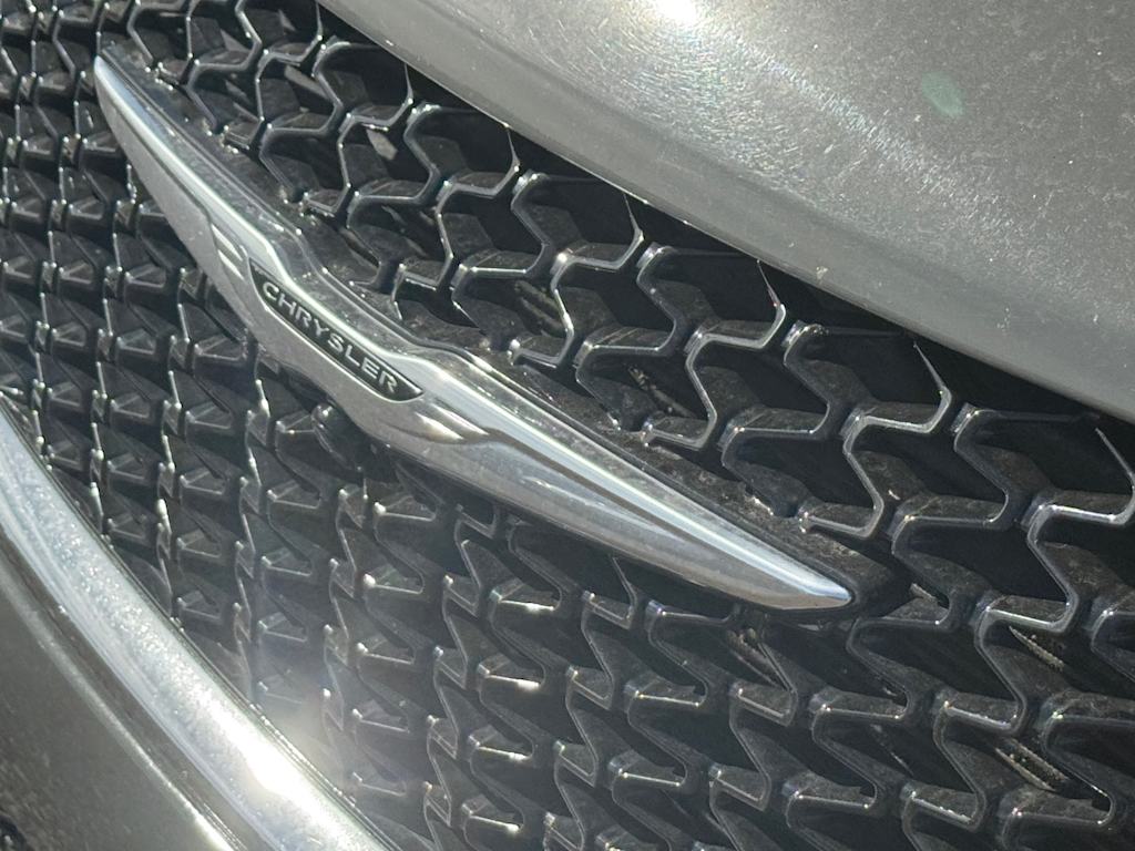 Thumbnail: 2025 Chrysler Pacifica - 15