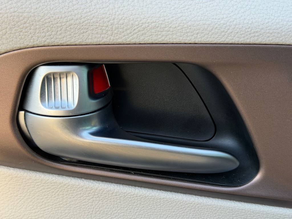 Thumbnail: 2024 Chrysler Voyager - 16