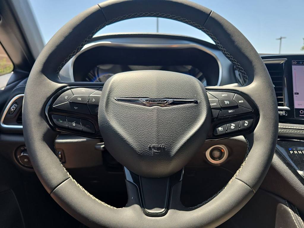 Thumbnail: 2025 Chrysler Pacifica - 12