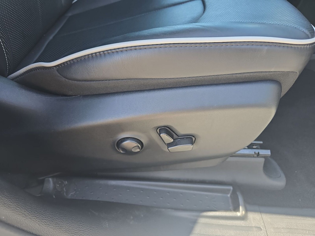 Thumbnail: 2025 Chrysler Pacifica - 22