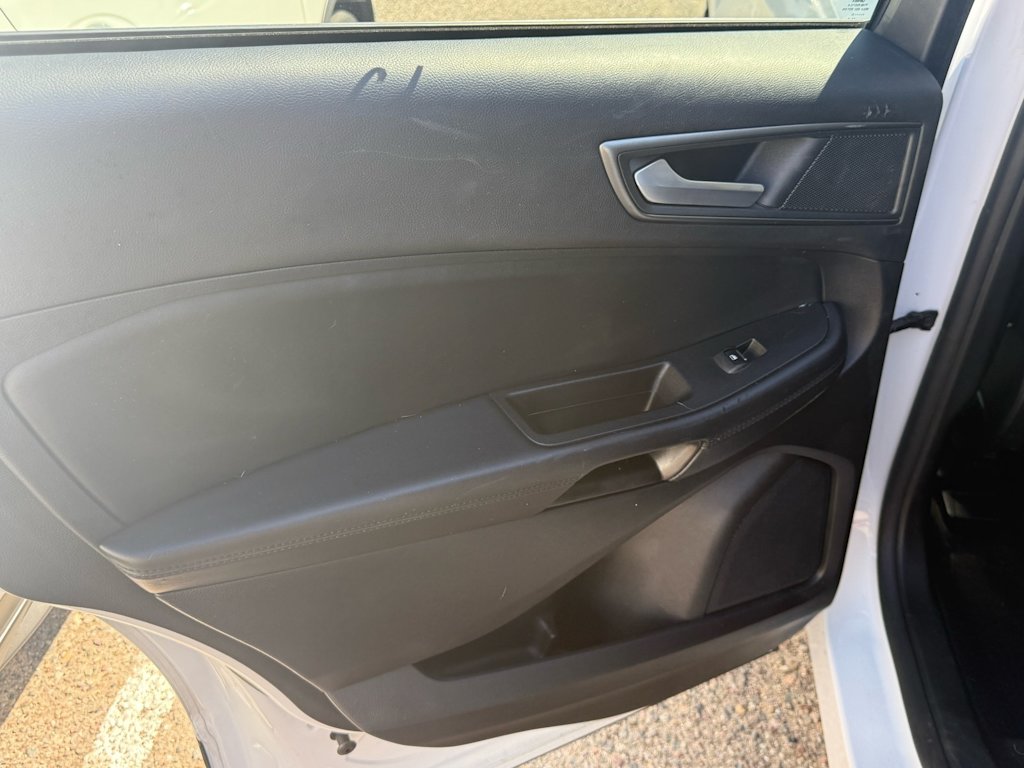 Thumbnail: 2021 Ford Edge - 13