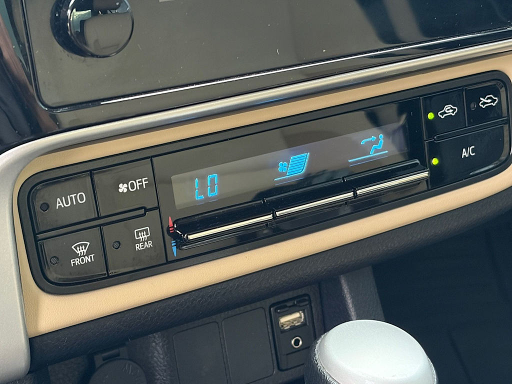 Thumbnail: 2019 Toyota Corolla - 17