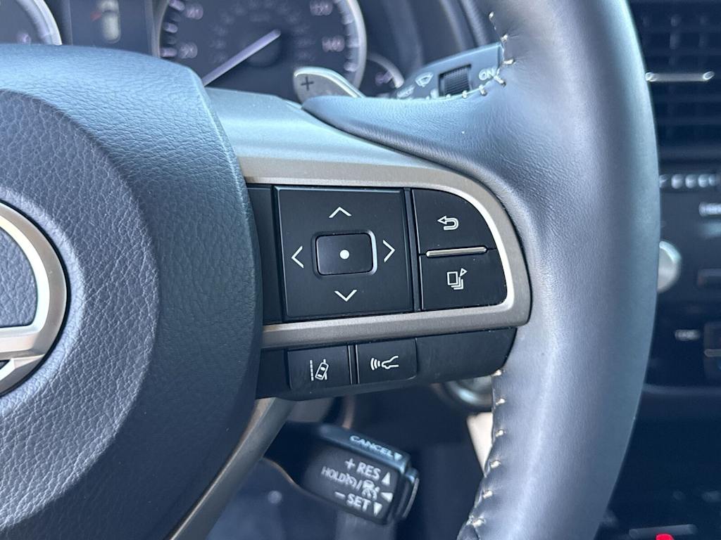 Thumbnail: 2021 Lexus RX - 31