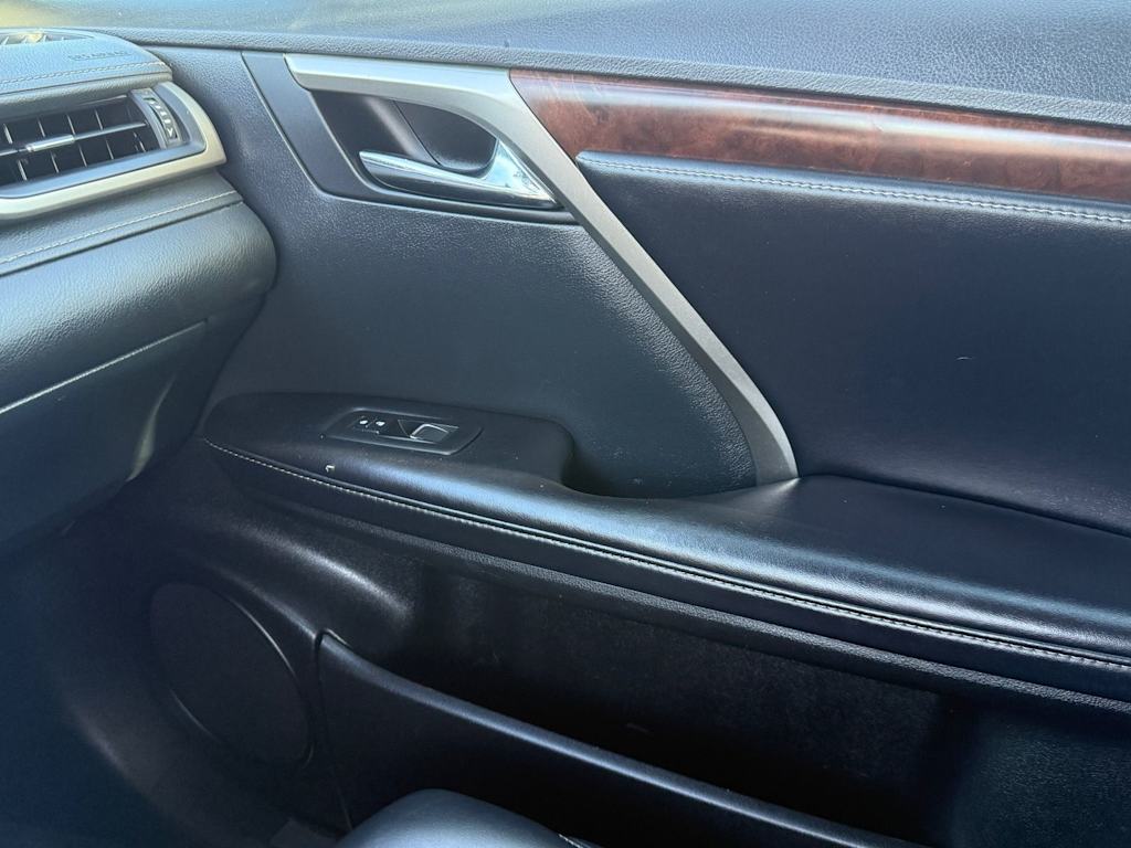 Thumbnail: 2020 Lexus RX - 28