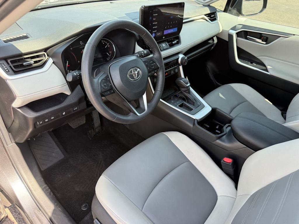 Thumbnail: 2025 Toyota RAV4 - 7