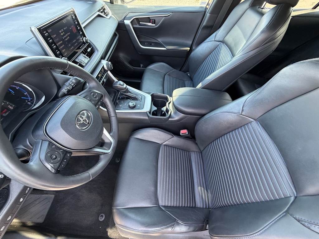 Thumbnail: 2020 Toyota RAV4 - 9