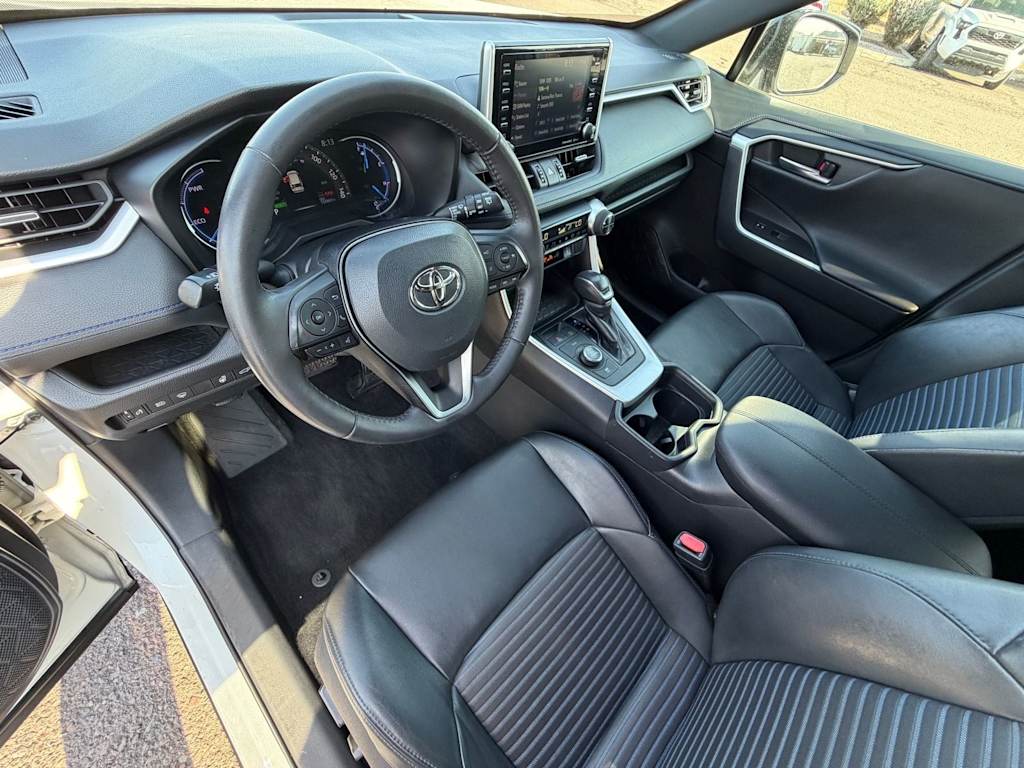 Thumbnail: 2020 Toyota RAV4 - 2