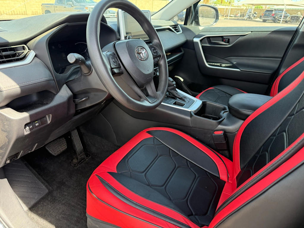 Thumbnail: 2024 Toyota RAV4 - 7