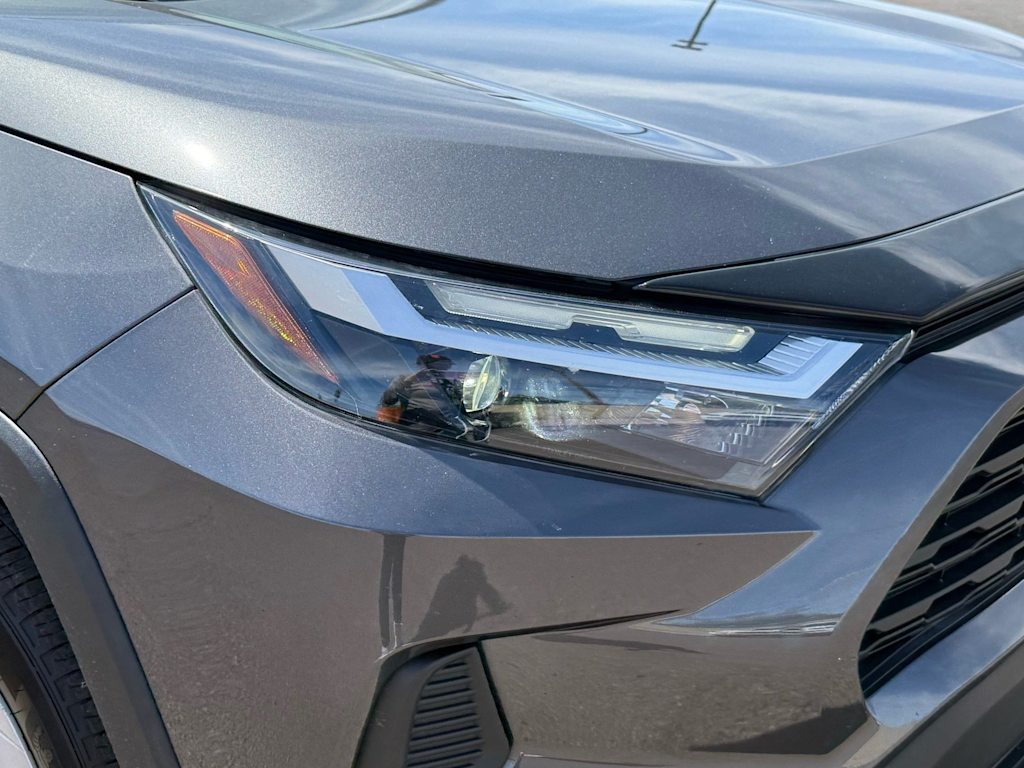 Thumbnail: 2024 Toyota RAV4 - 22