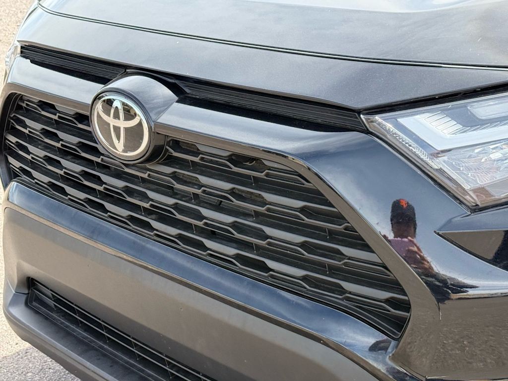 Thumbnail: 2025 Toyota RAV4 - 25