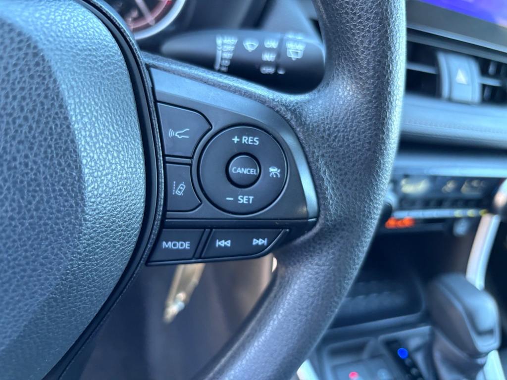 Thumbnail: 2025 Toyota RAV4 - 24