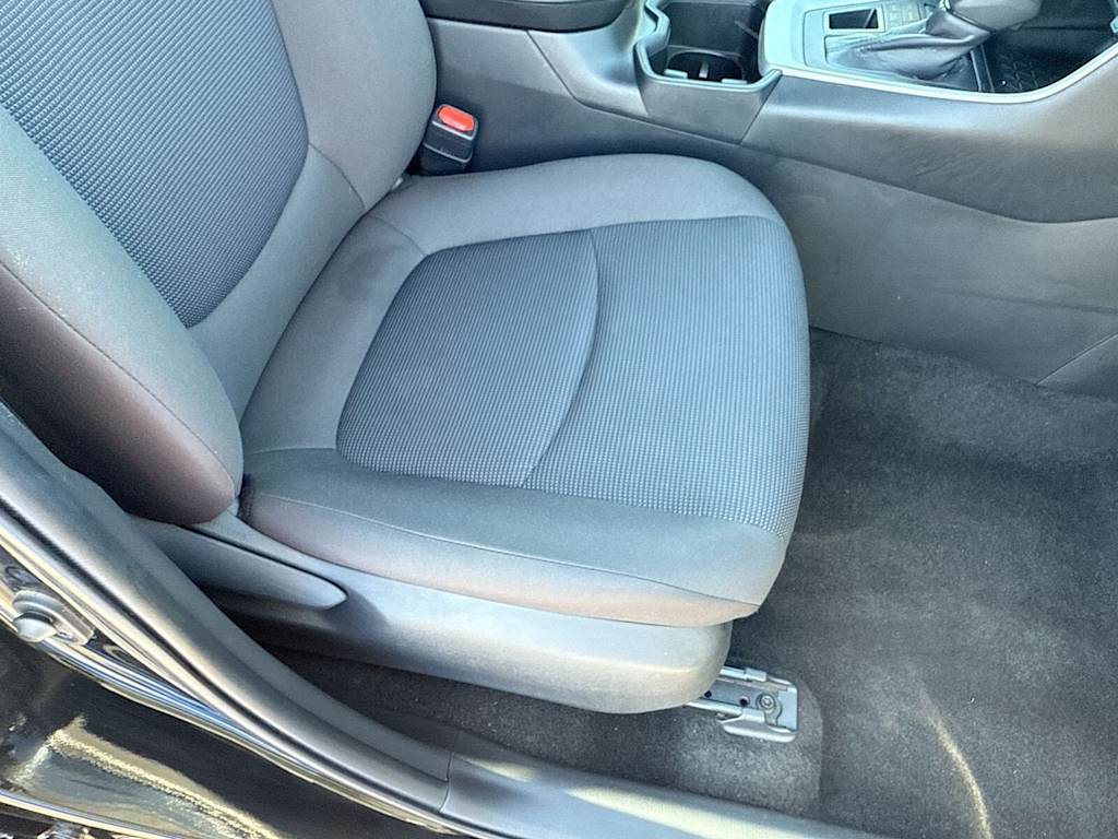 Thumbnail: 2024 Toyota RAV4 - 10