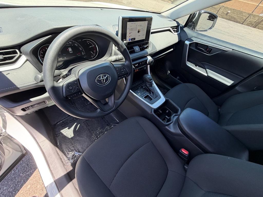 Thumbnail: 2025 Toyota RAV4 - 2