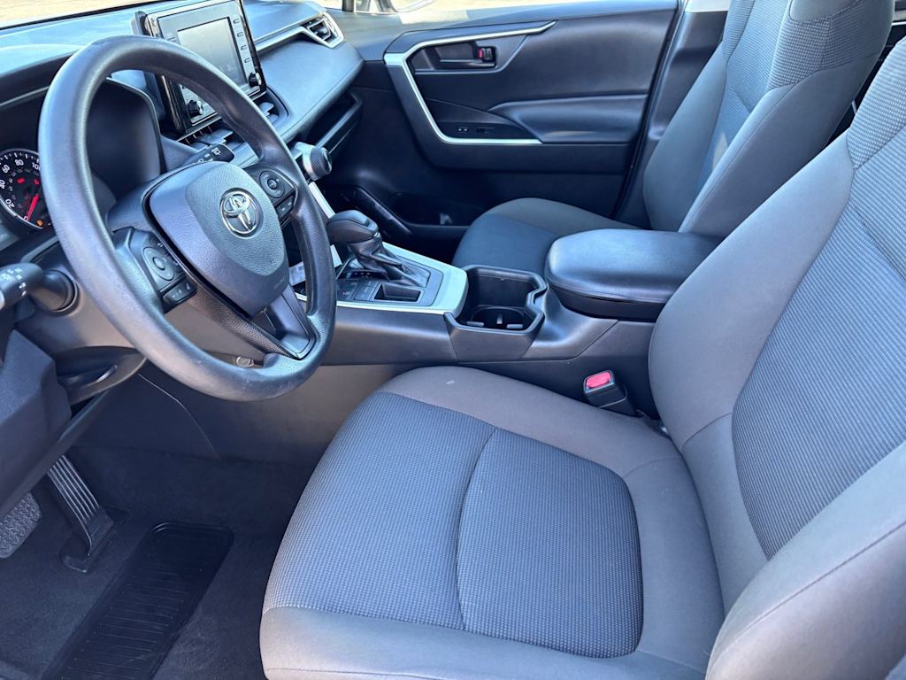 Thumbnail: 2022 Toyota RAV4 - 23