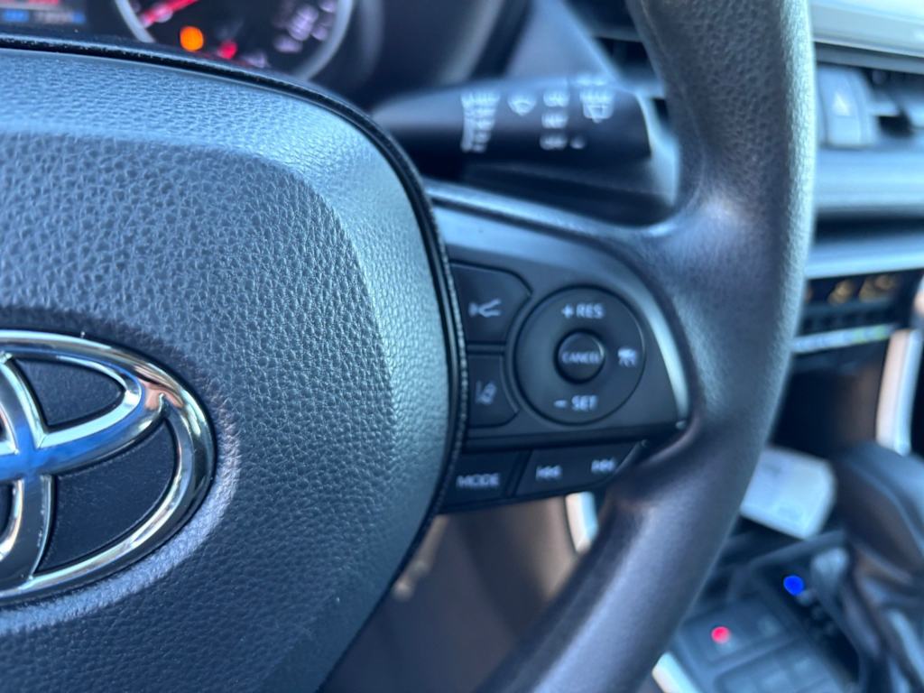 Thumbnail: 2022 Toyota RAV4 - 29