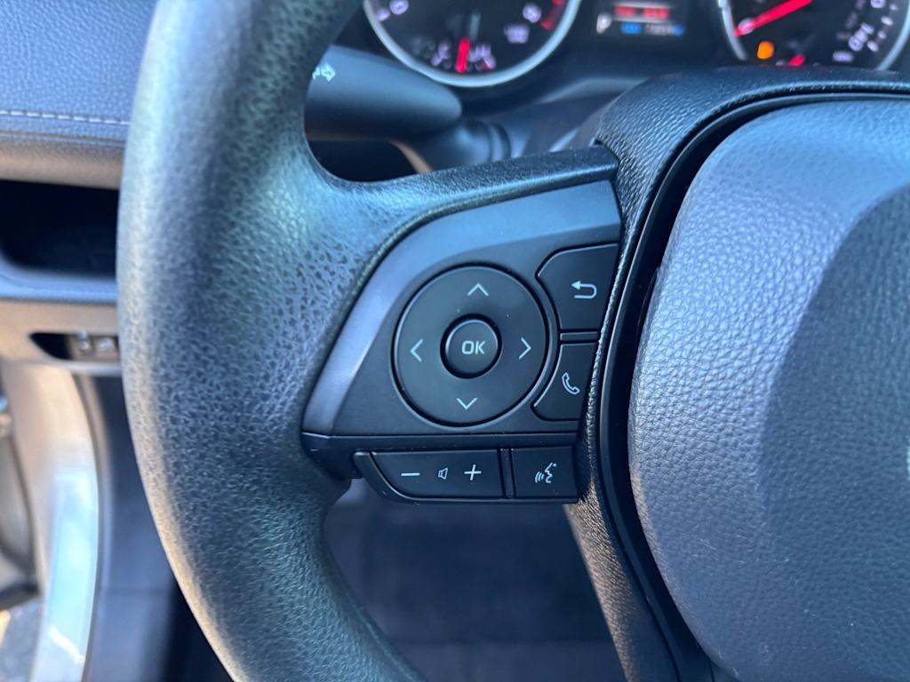 Thumbnail: 2022 Toyota RAV4 - 28