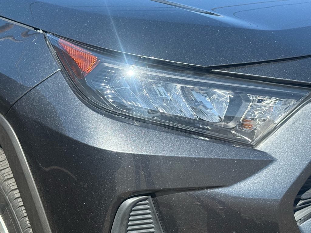 Thumbnail: 2020 Toyota RAV4 - 20
