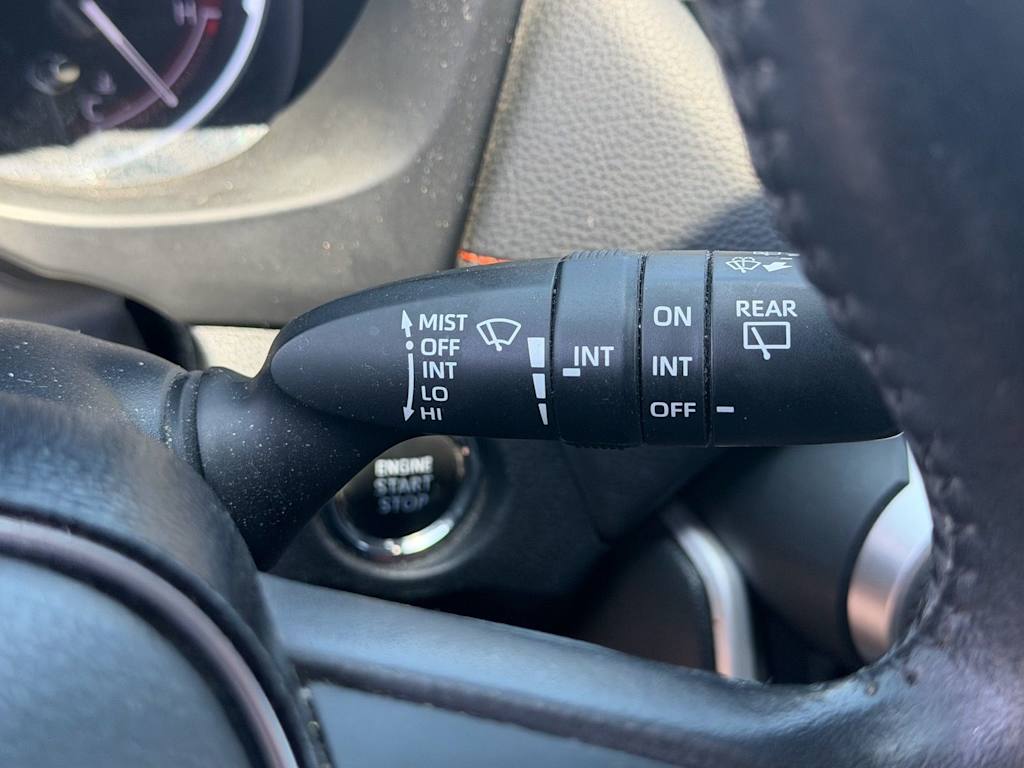Thumbnail: 2020 Toyota RAV4 - 17