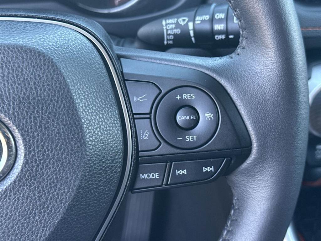 Thumbnail: 2022 Toyota RAV4 - 29