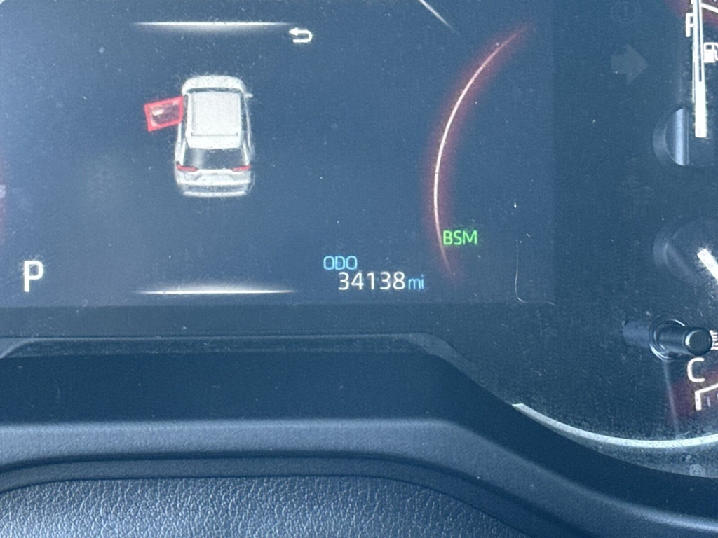 Thumbnail: 2022 Toyota RAV4 - 30