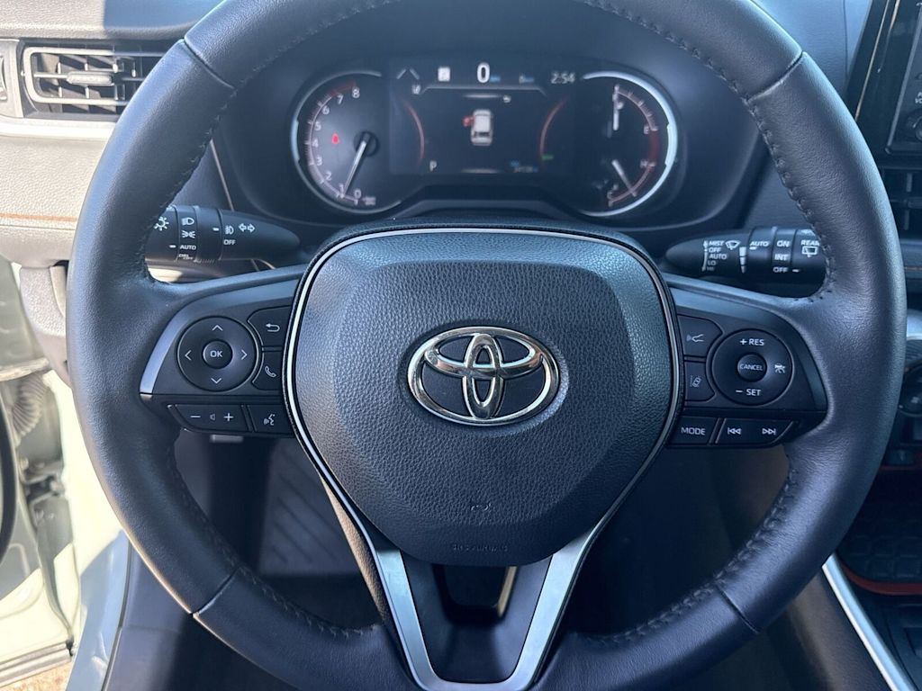 Thumbnail: 2022 Toyota RAV4 - 27